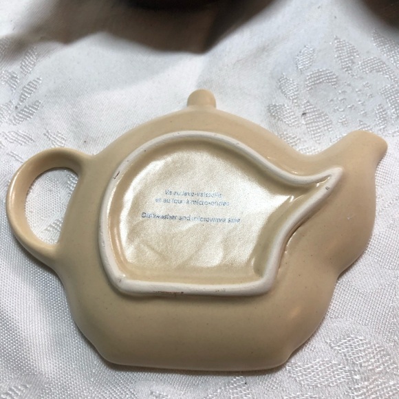 3 Piece Tea Set Plaid tea rest in box - Picture 8 of 13